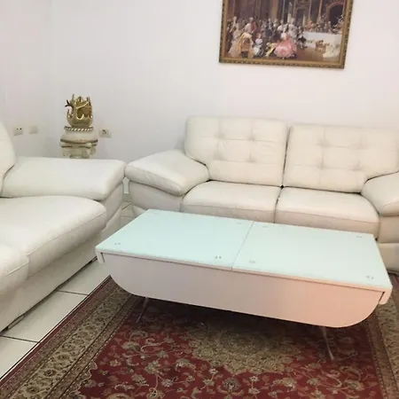 Apartment Apartment *